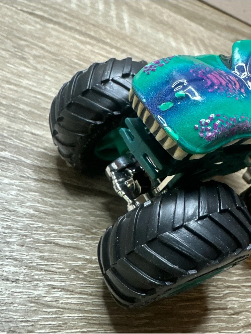 Hot Wheels Monster Trucks Mega-Wrex Dinosaur Teal, Purple  & Blue 1:64